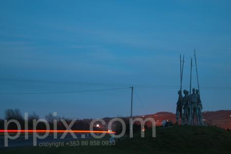 Dusk image of The Pikemen monument.